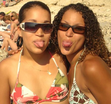 M�lissa & Gladys qui se la pete en vacances !!!!!